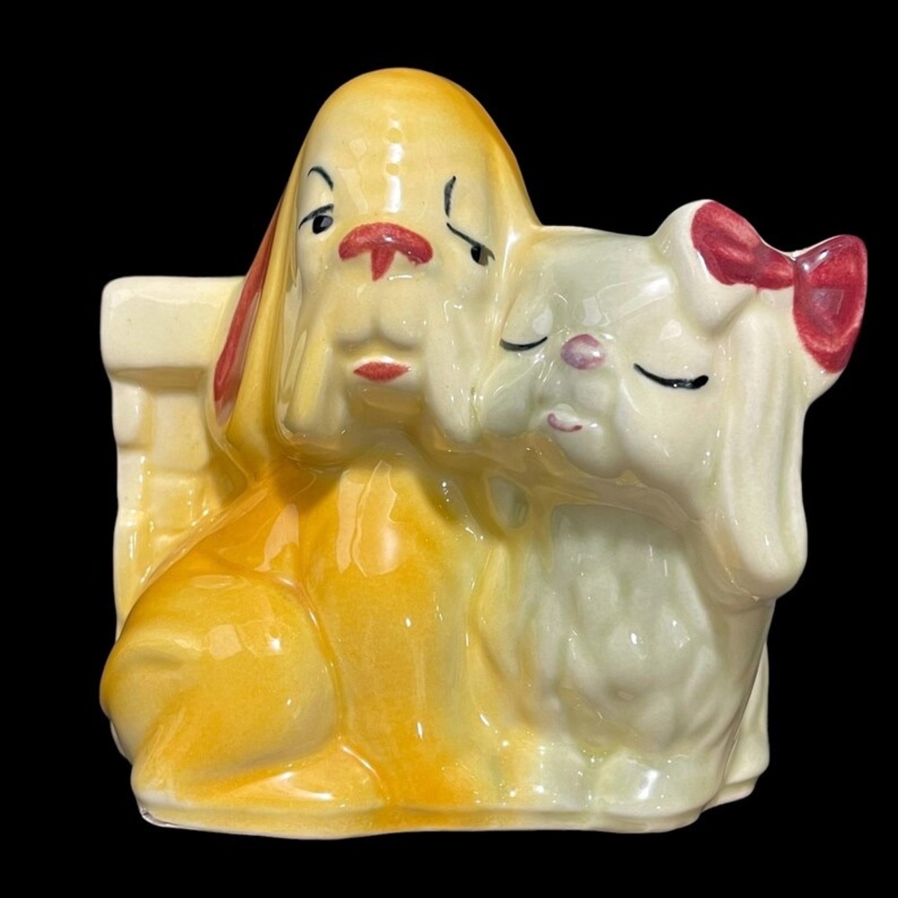 Vintage 1950s Shawnee Pottery Planter #611 USA - Hound Pekingese & Shih-Tzu Dogs
